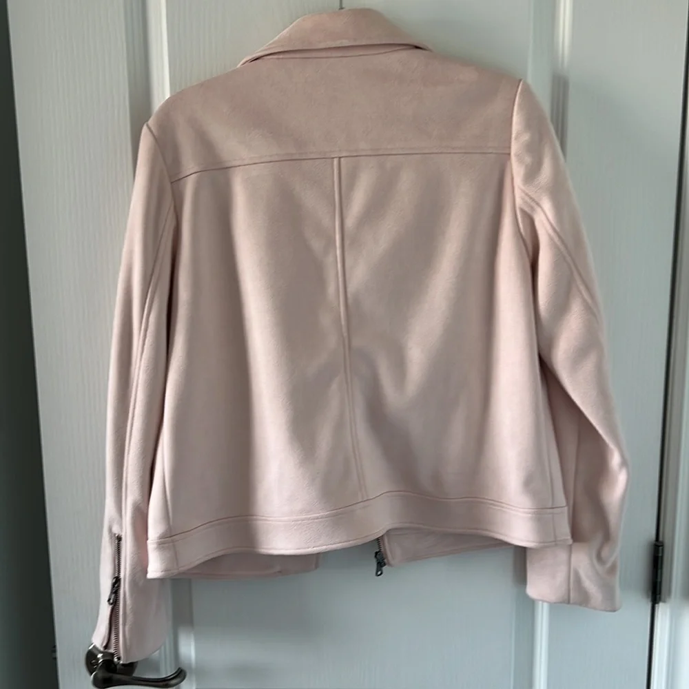 Pink Jacket - Picture 4 of 6